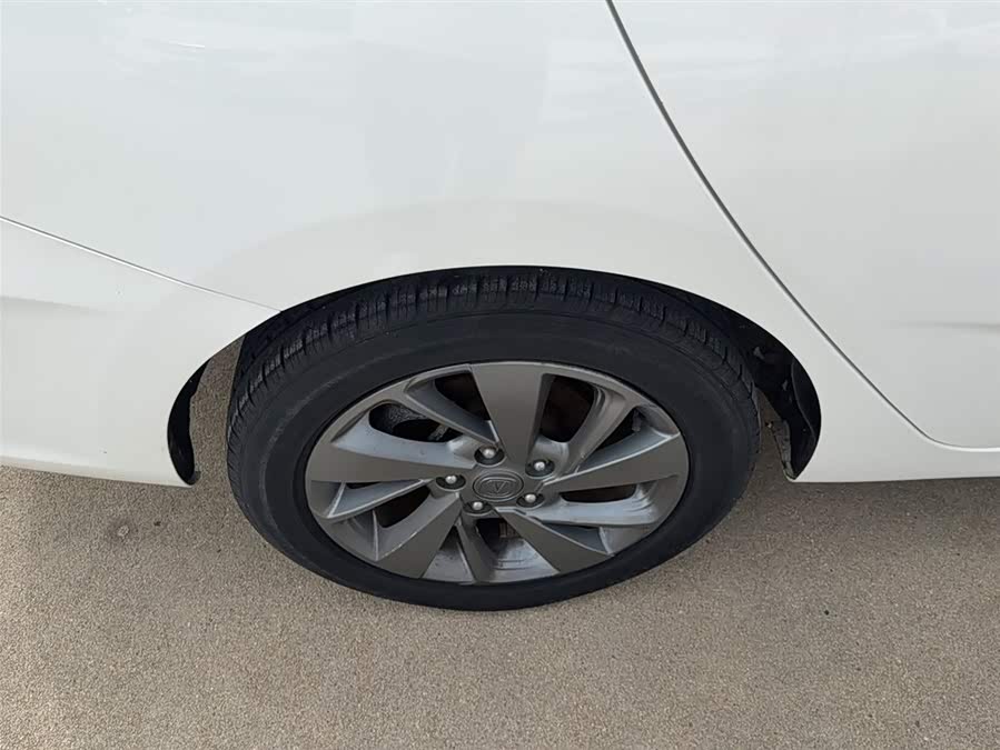 Changan Eado DT 2018 #7 Changan Eado DT 2018 car image #7