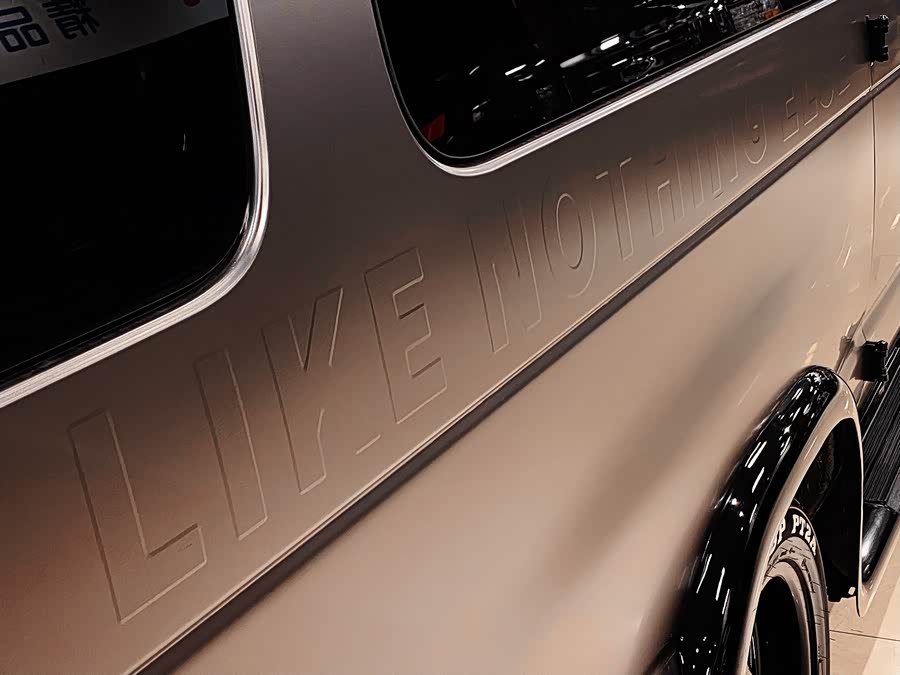 Ford E350 2010 car image #7