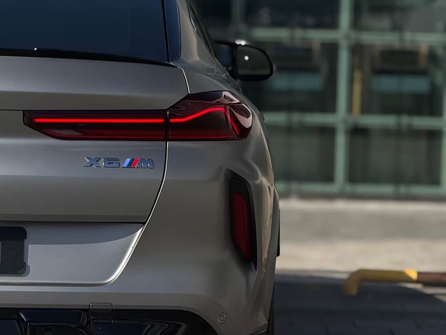 BMW X6 M 2022 car image #7