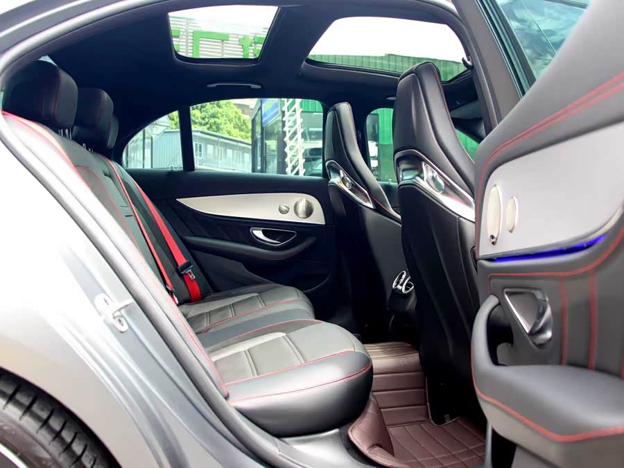 Mercedes-Benz E AMG 2022 immagine di auto #7