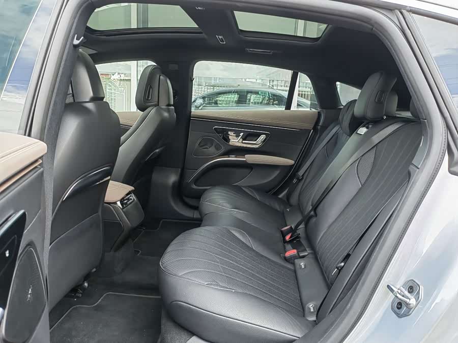 Mercedes-Benz EQS Class 2025 car image #7