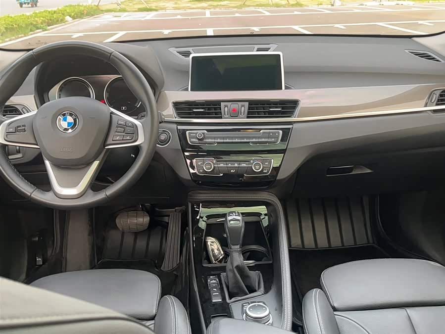 BMW X1 New Energy 2019 car image #7