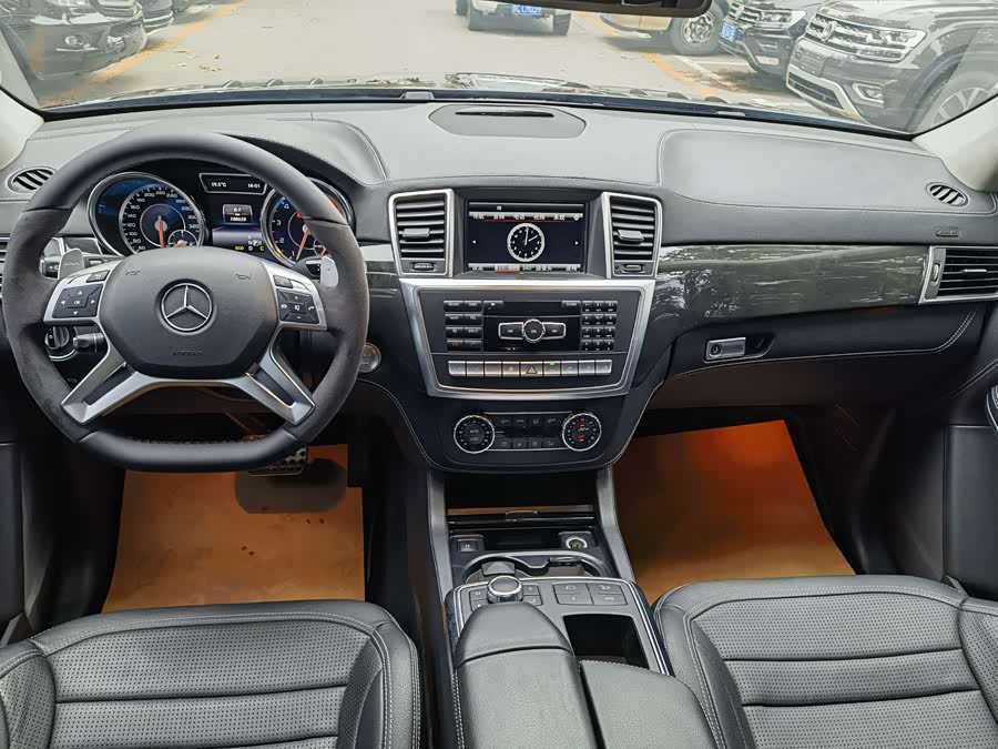 Mercedes-Benz GL AMG 2015 #7 Mercedes-Benz GL AMG 2015 изображение автомобиля #7