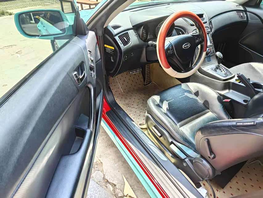 Hyundai Rohens-Coupe 2012 car image #7