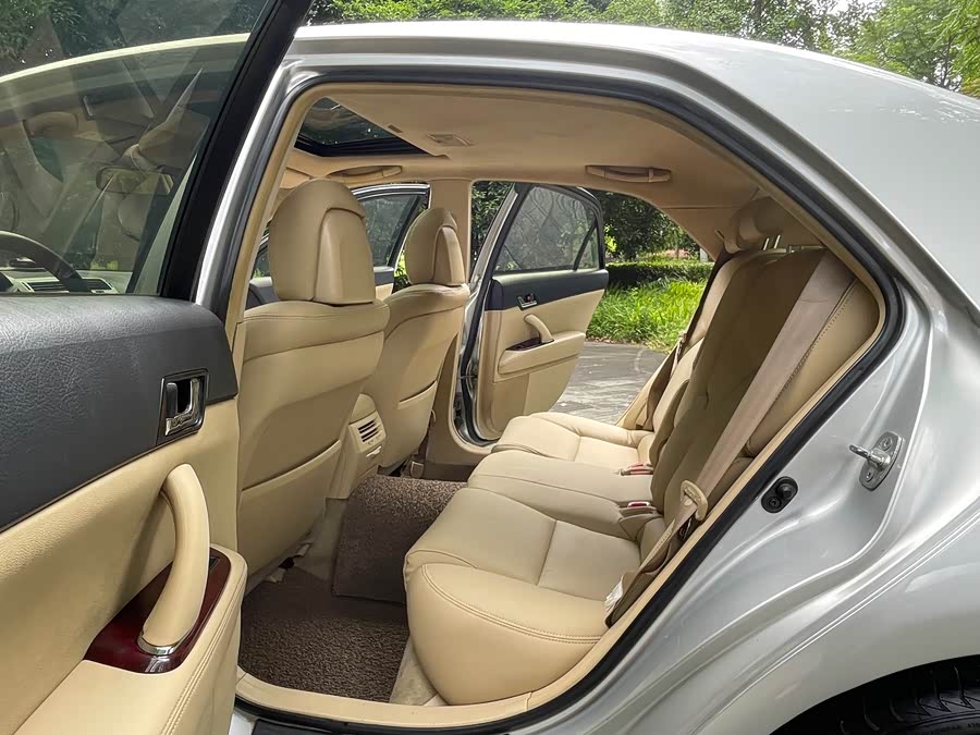 Toyota Reiz 2009 immagine di auto #7