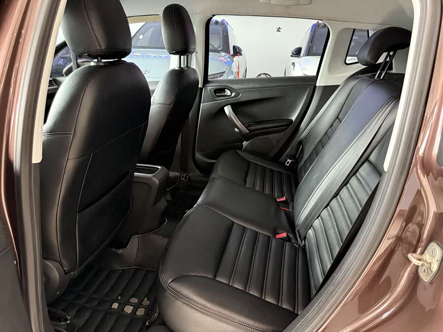 Peugeot 2008 2014 image de voiture #7