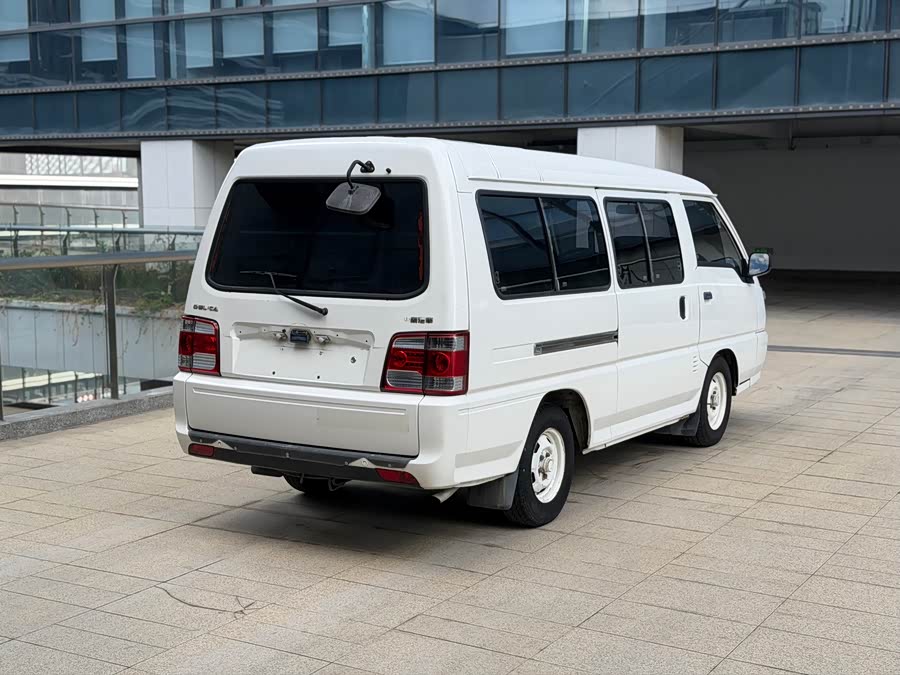 Soueast Delica 2012 car image #7