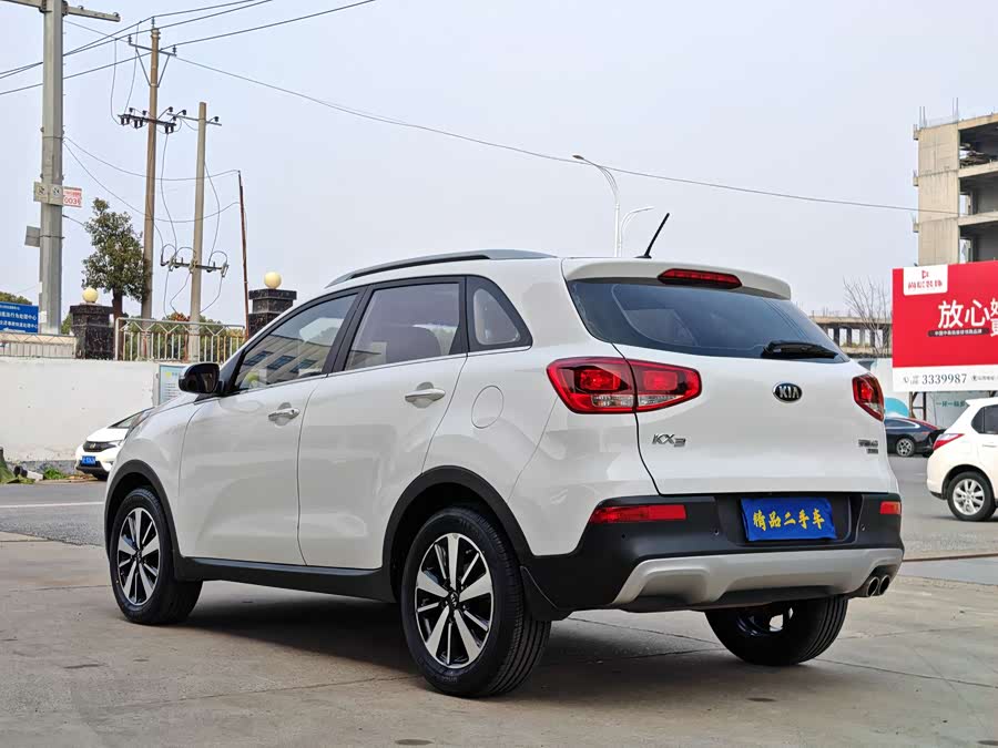 Kia Stonic 2017 car image #7