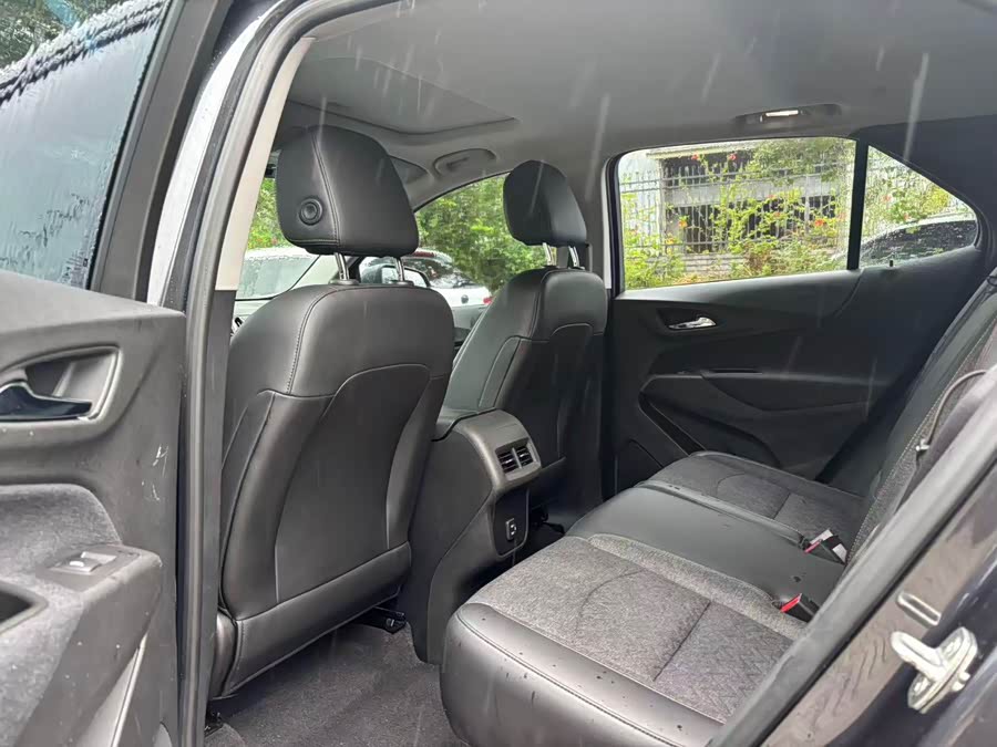 Chevrolet Equinox 2021 car image #7