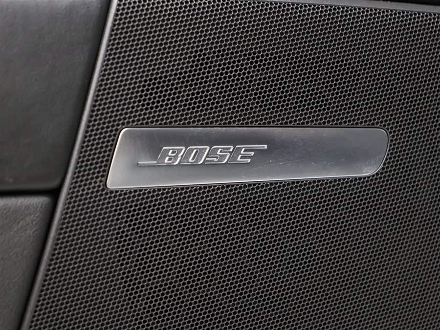 Audi TTS 2013 car image #7