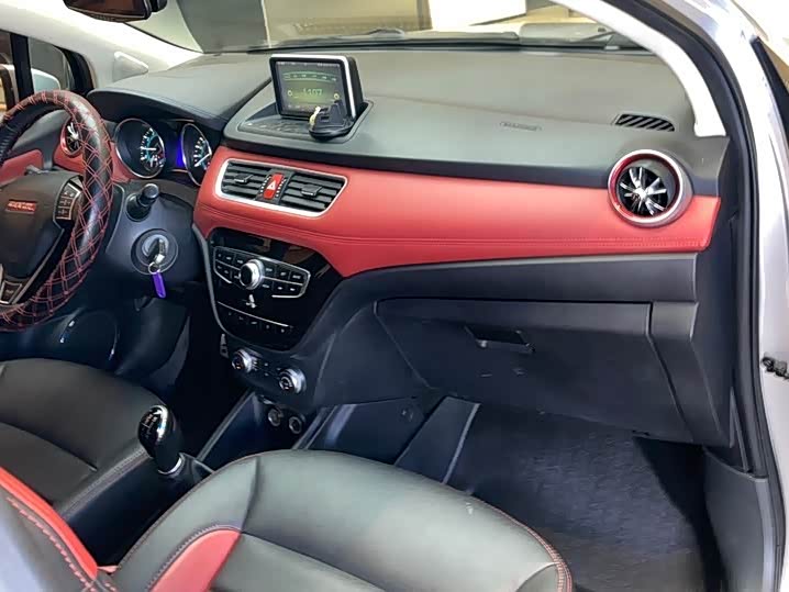 Haval H1 2015 car image #7