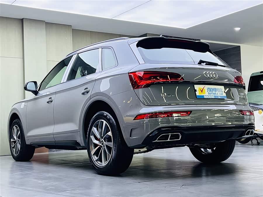 Audi Q5L 2025 car image #7