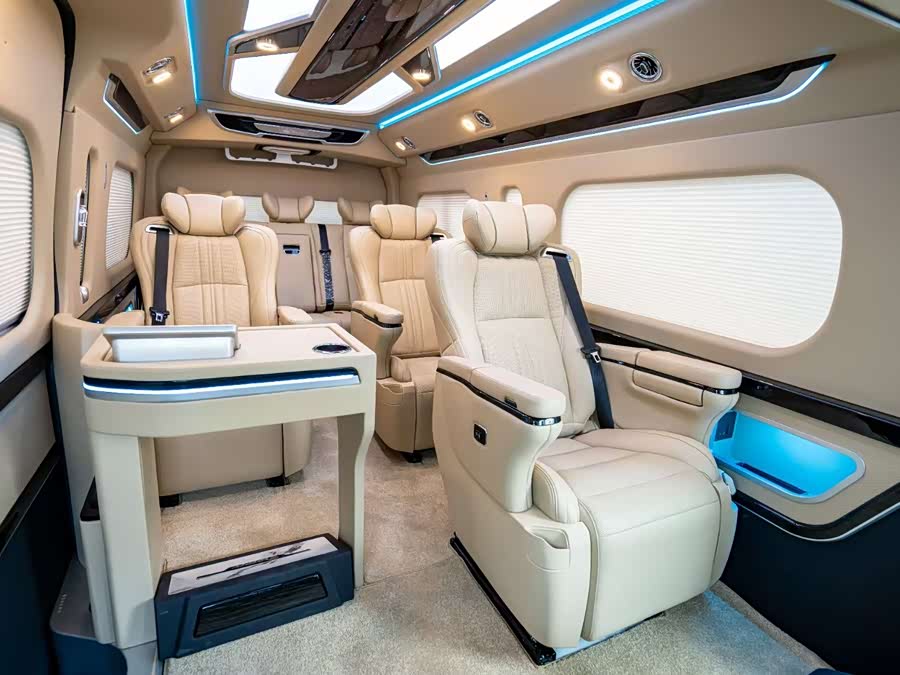 Toyota Hiace 2024 immagine di auto #7