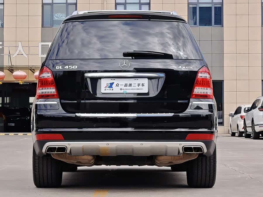 Mercedes-Benz GL Class 2011 car image #7