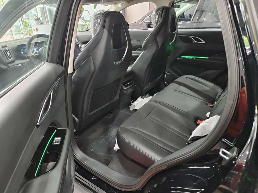 HongQi HS3 PHEV 2025 #7 HongQi HS3 PHEV 2025 car image #7