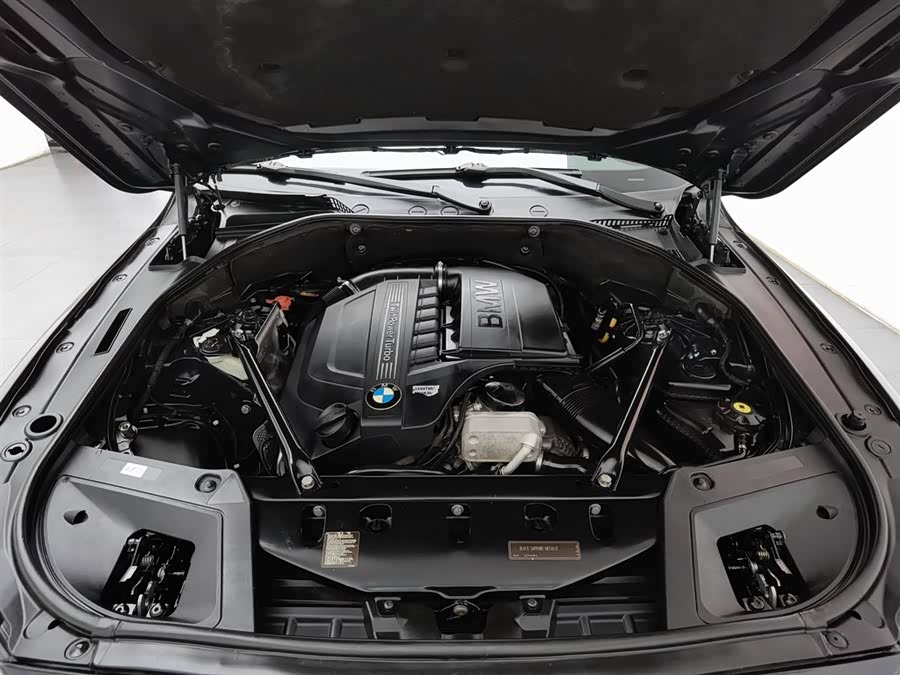 BMW 5 Series GT 2012 #7 BMW 5 Series GT 2012 immagine di auto #7