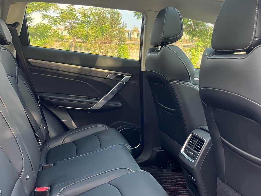 GEELY Boyue 2021 car image #7