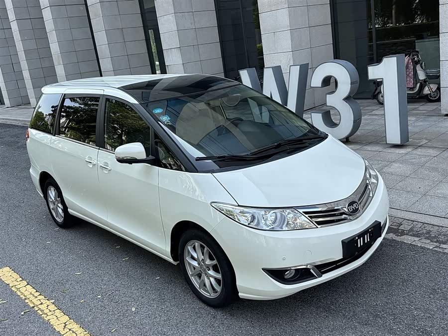 BYD M6 2016 صورة سيارة #7