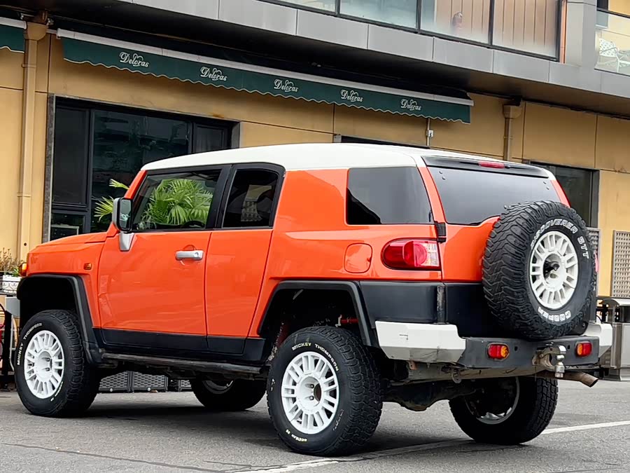 Toyota FJ Cruiser 2014 car image #7