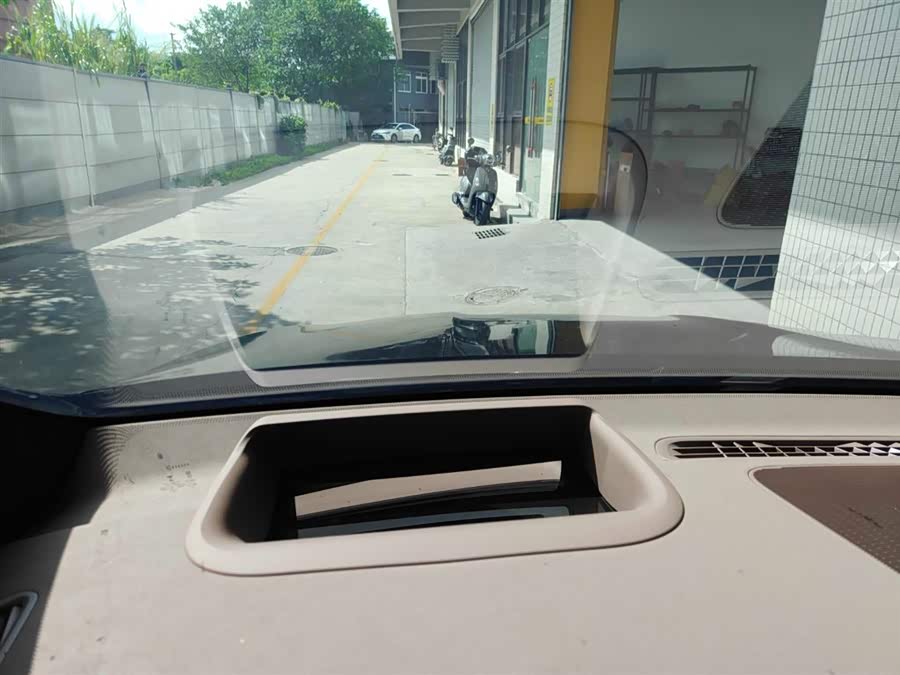 Mercedes-Benz EQE SUV 2024 car image #7