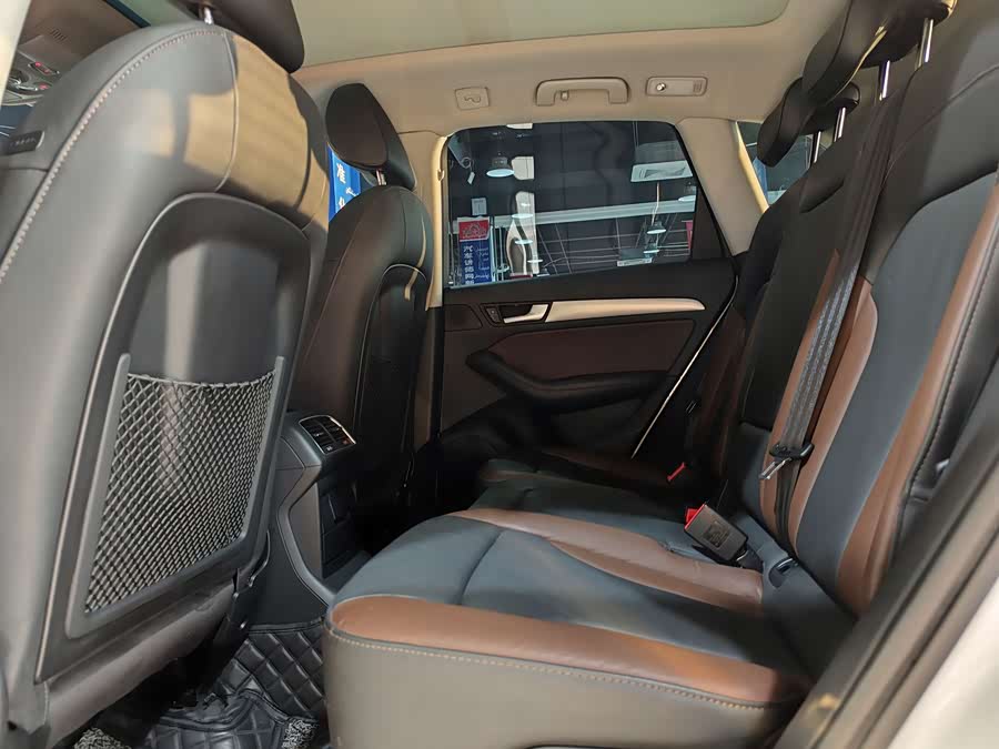 Audi Q5 2018 car image #7