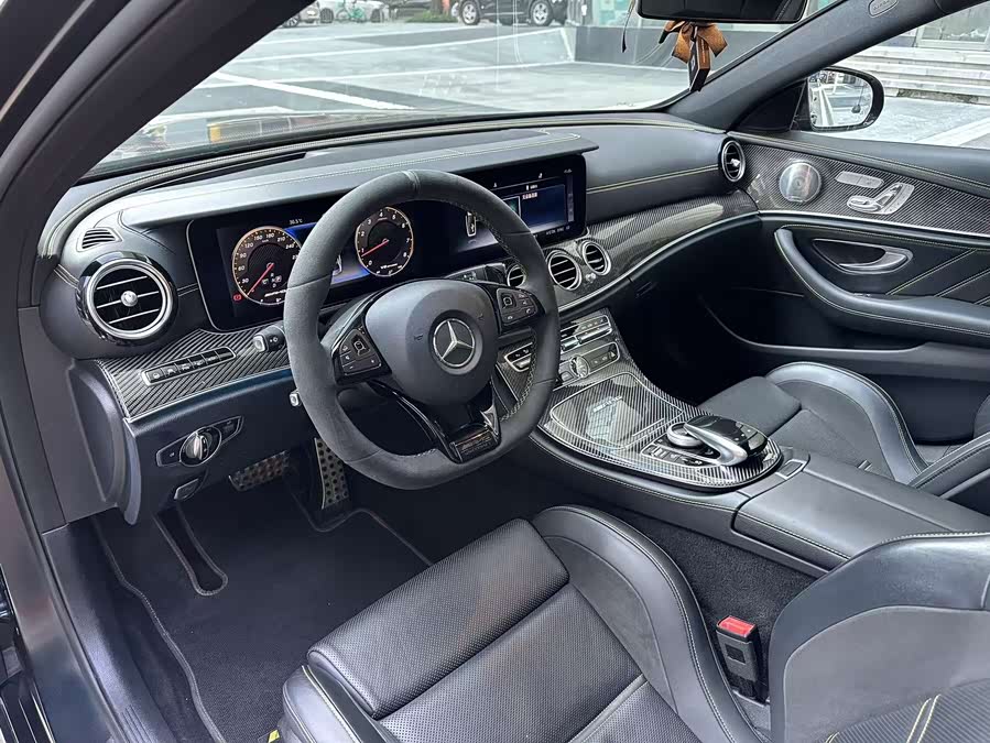 Mercedes-Benz E AMG 2018 immagine di auto #7