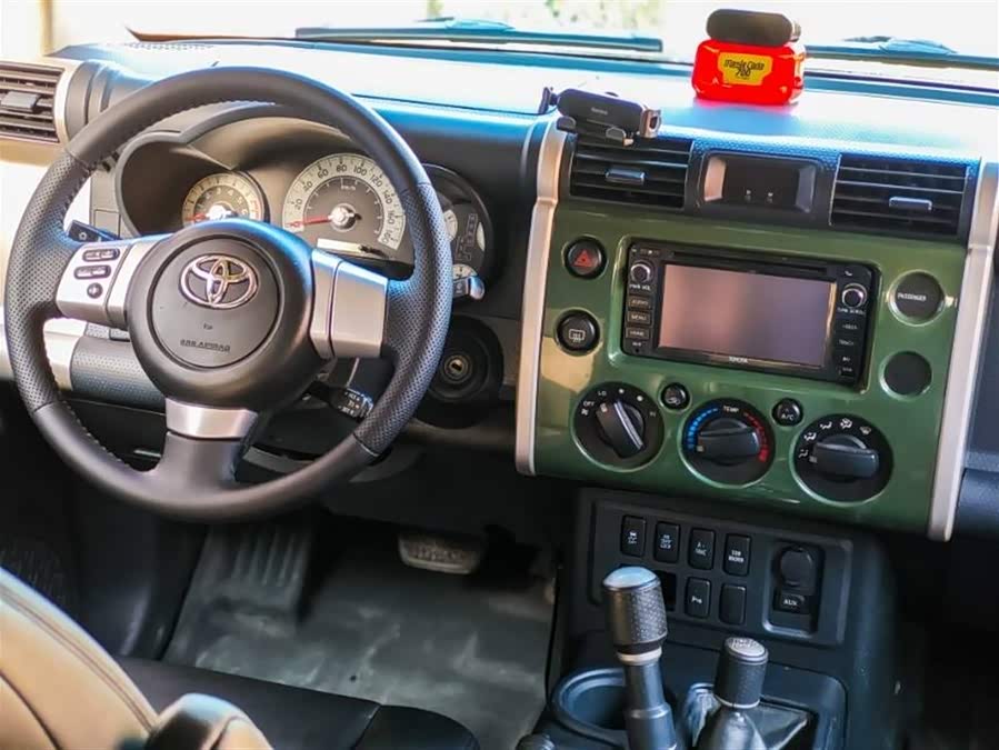 Toyota FJ Cruiser 2011 car image #7