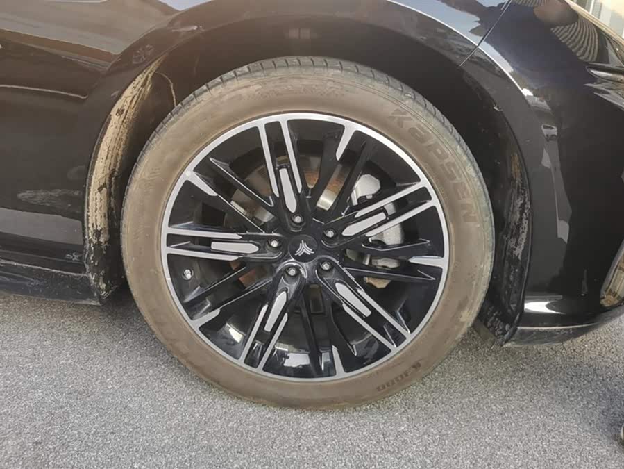 哪吒汽车 哪吒S 2023 汽车图片 #7