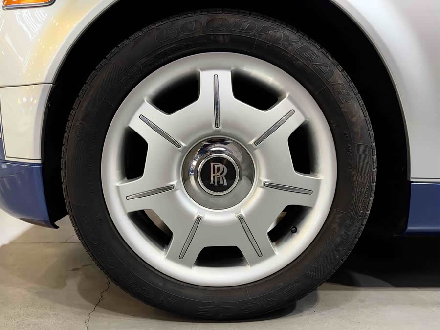 Rolls-Royce Phantom 2012 car image #7