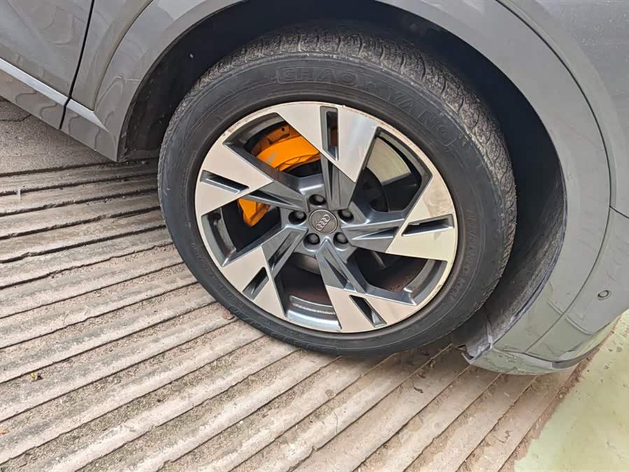 Audi e-tron (Imported) 2020 #7 Audi e-tron (Imported) 2020 car image #7