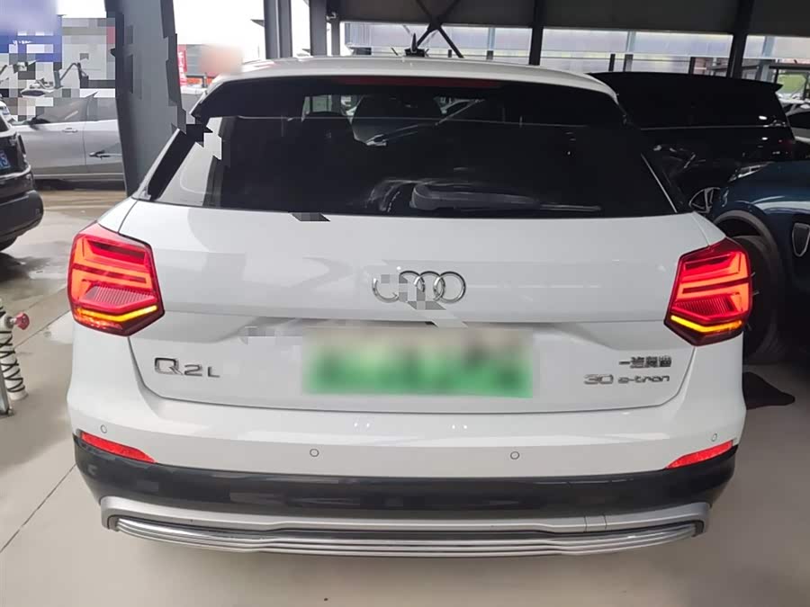 Audi Q2L e-tron 2020 #7 Audi Q2L e-tron 2020 car image #7