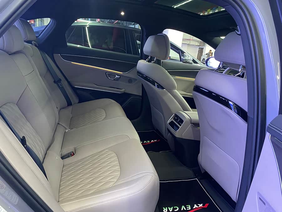 BYD Han 2025 car image #7