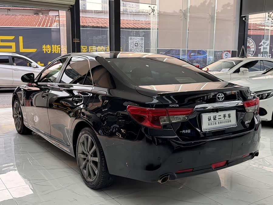 Toyota Reiz 2014 صورة سيارة #7