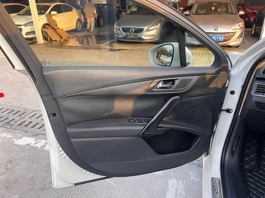 Peugeot 508 2014 car image #7