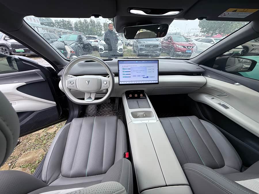 Deepal L07 2024 car image #7