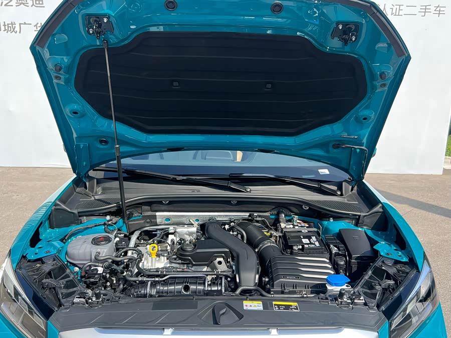 Audi Q2L 2025 car image #7