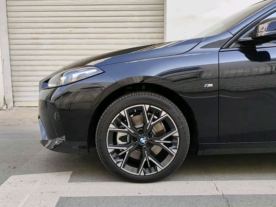 BMW 2 Series car image #7