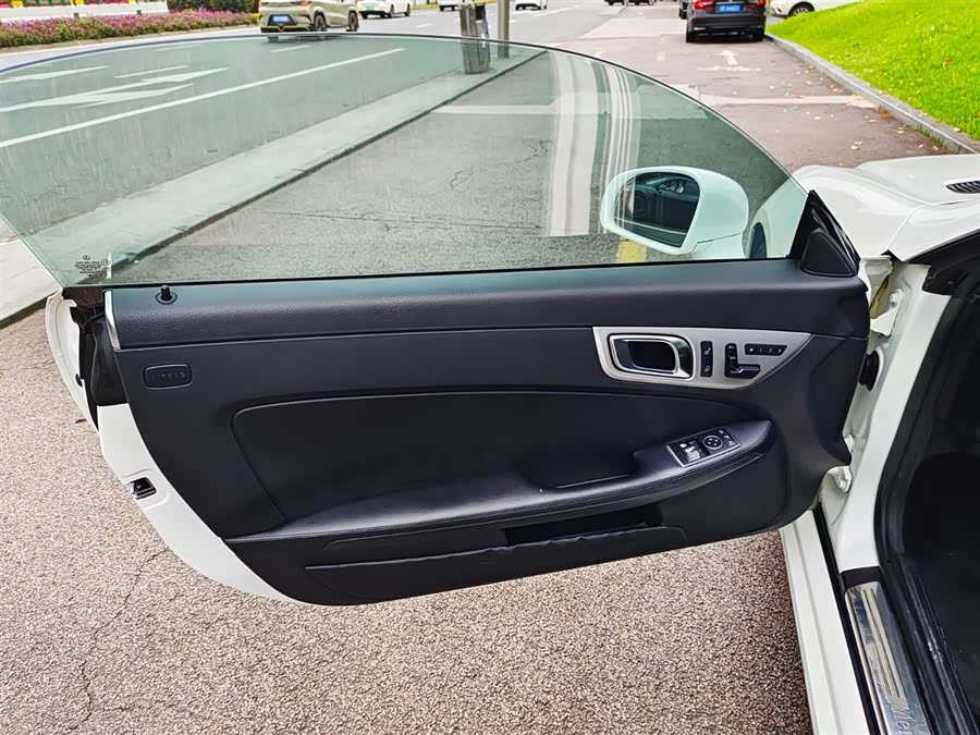 Mercedes-Benz SLK Class 2015 car image #7