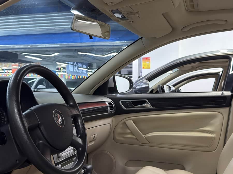 Volkswagen Passat Lingyu 2010 car image #7