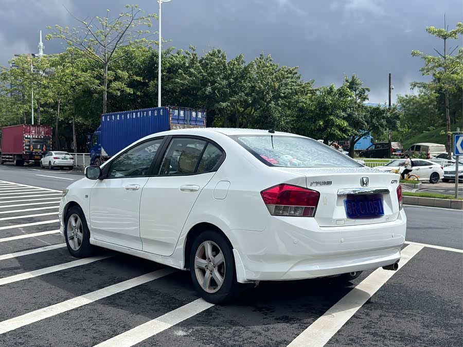 Honda City Classic 2013 #7 Honda City Classic 2013 car image #7