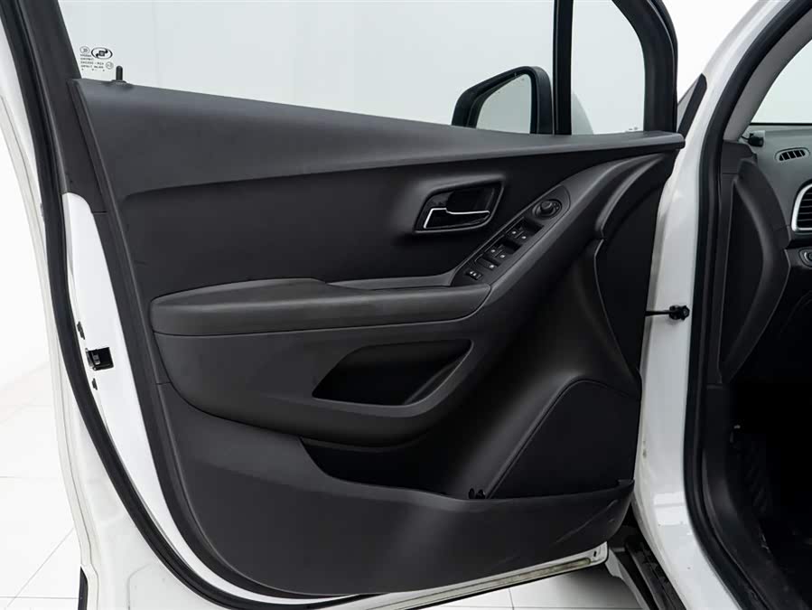 Chevrolet Tracker 2019 car image #7
