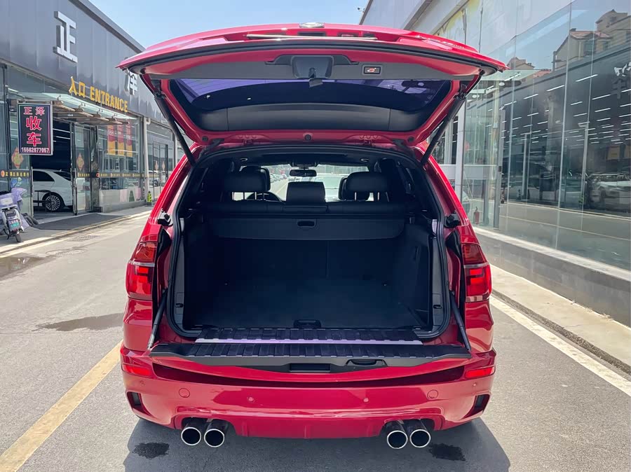 BMW X5 M 2010 #7 BMW X5 M 2010 car image #7