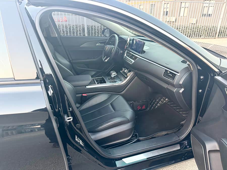 HongQi H5 2021 car image #7