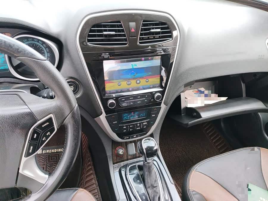 GAC Trumpchi GS5 Super 2015 #7 GAC Trumpchi GS5 Super 2015 car image #7