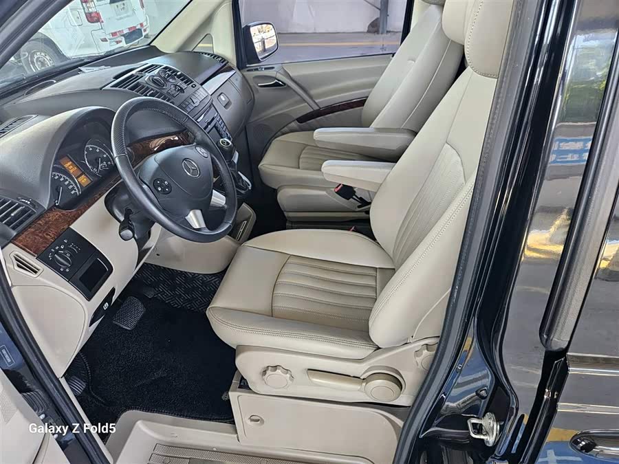 奔驰 唯雅诺 2016 汽车图片 #7