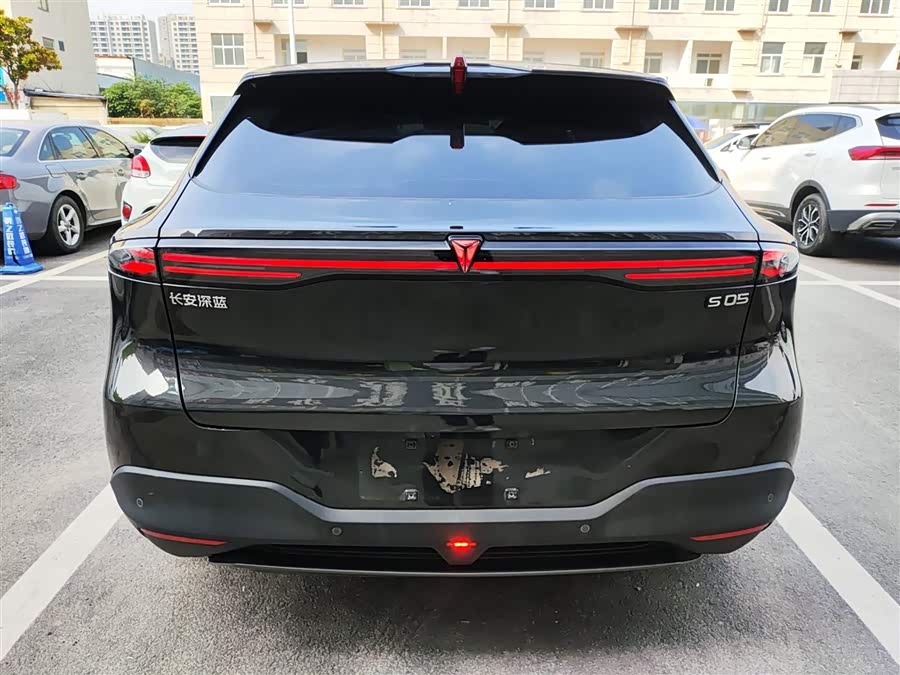 Deepal S05 2025 car image #7