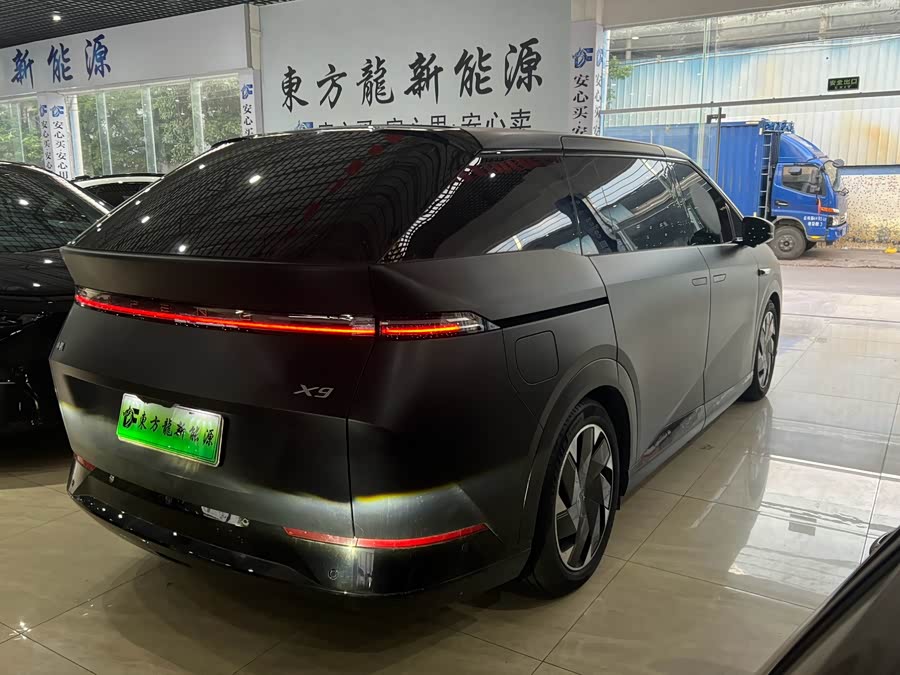 Xpeng X9 2024 immagine di auto #7