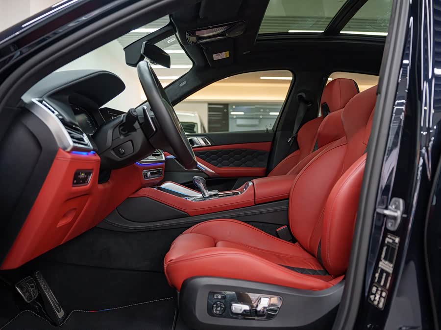 BMW X6 M 2023 car image #7