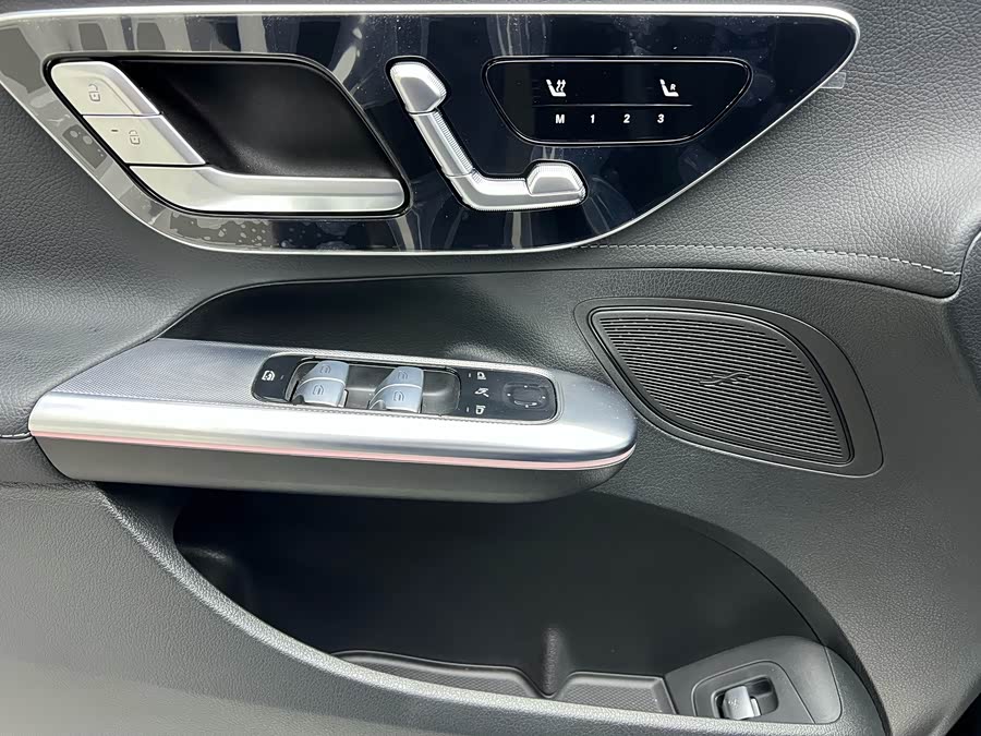 Mercedes-Benz EQE Class 2024 #7 Mercedes-Benz EQE Class 2024 car image #7