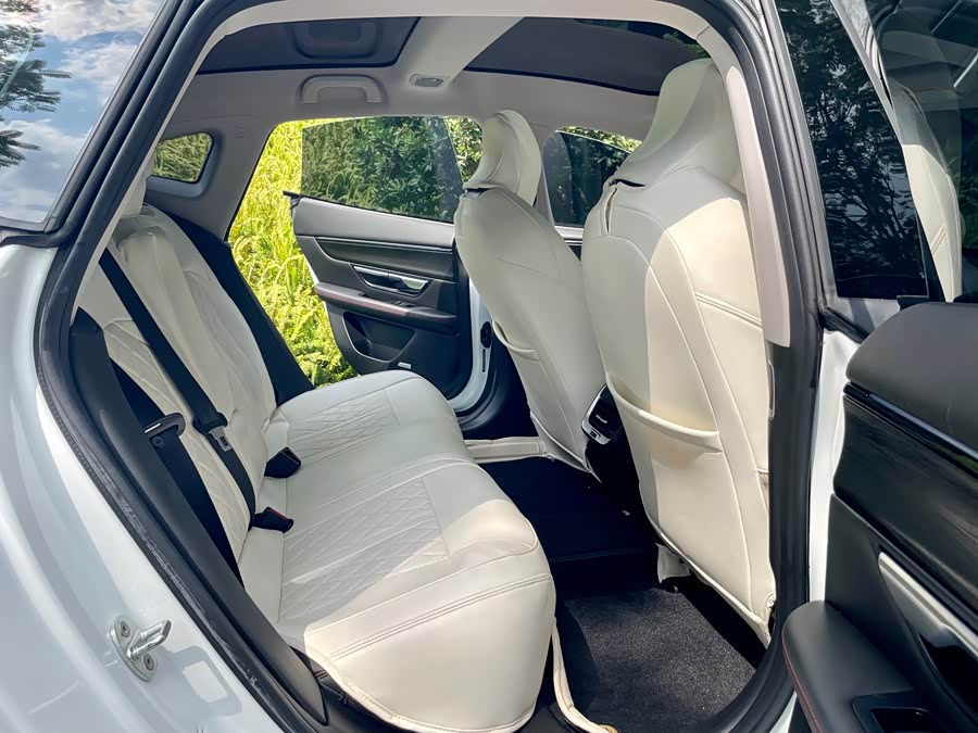 小鹏 小鹏P7 2022 汽车图片 #7